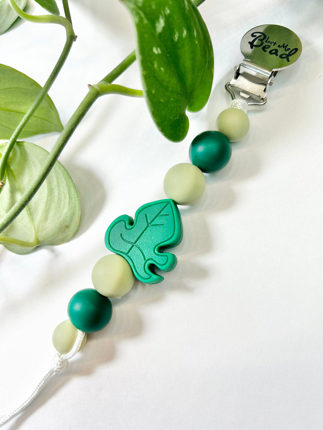 Monstera | Soother Clip